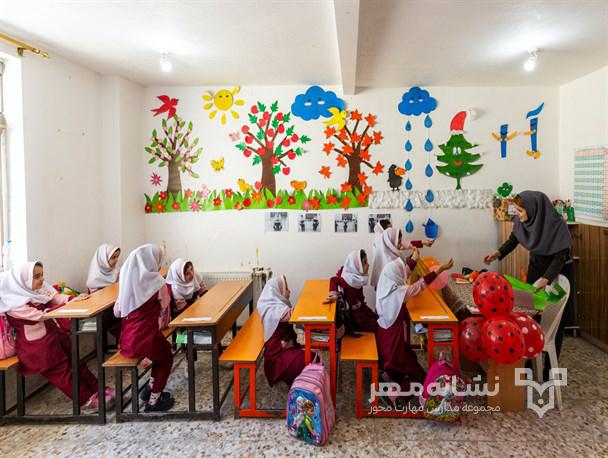 دبستان دخترانه ربابه اقبالی